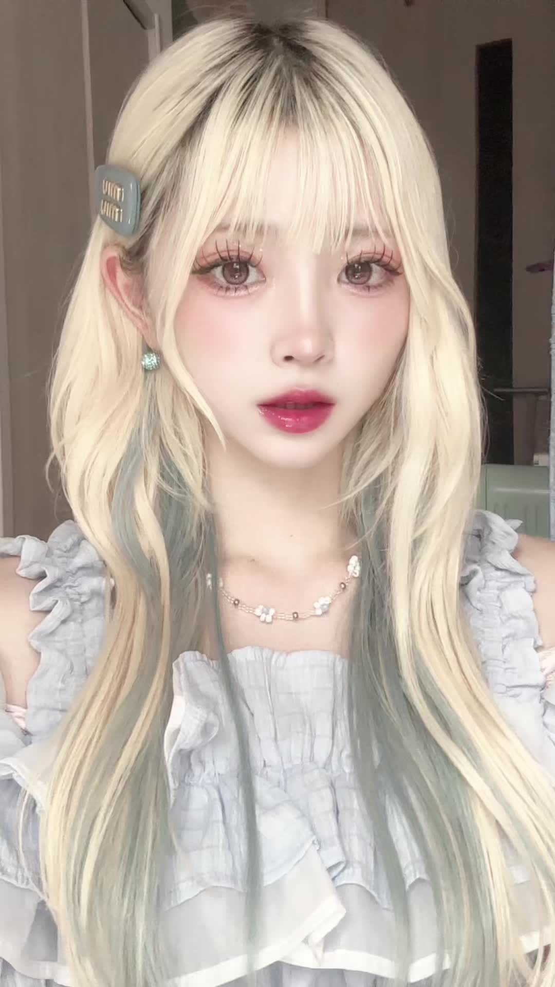 @るい