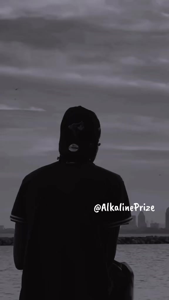 @🎭ALKALINE🛸