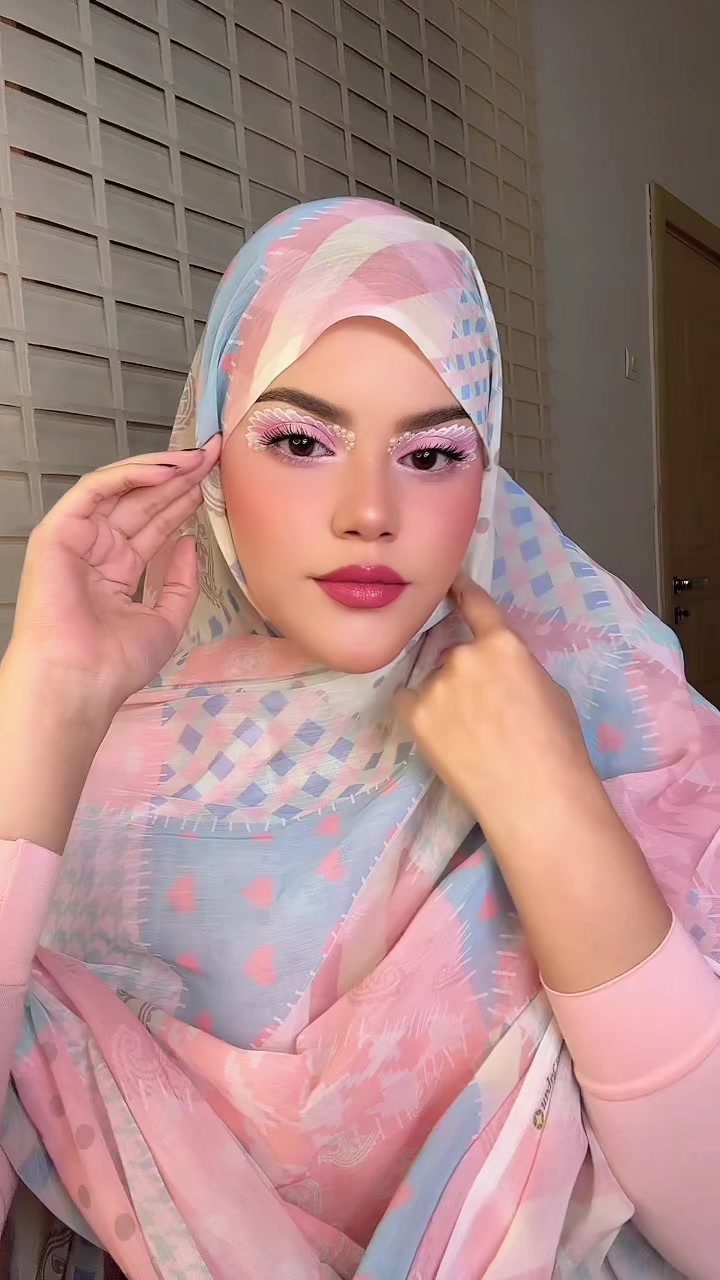 @حنين حمدي