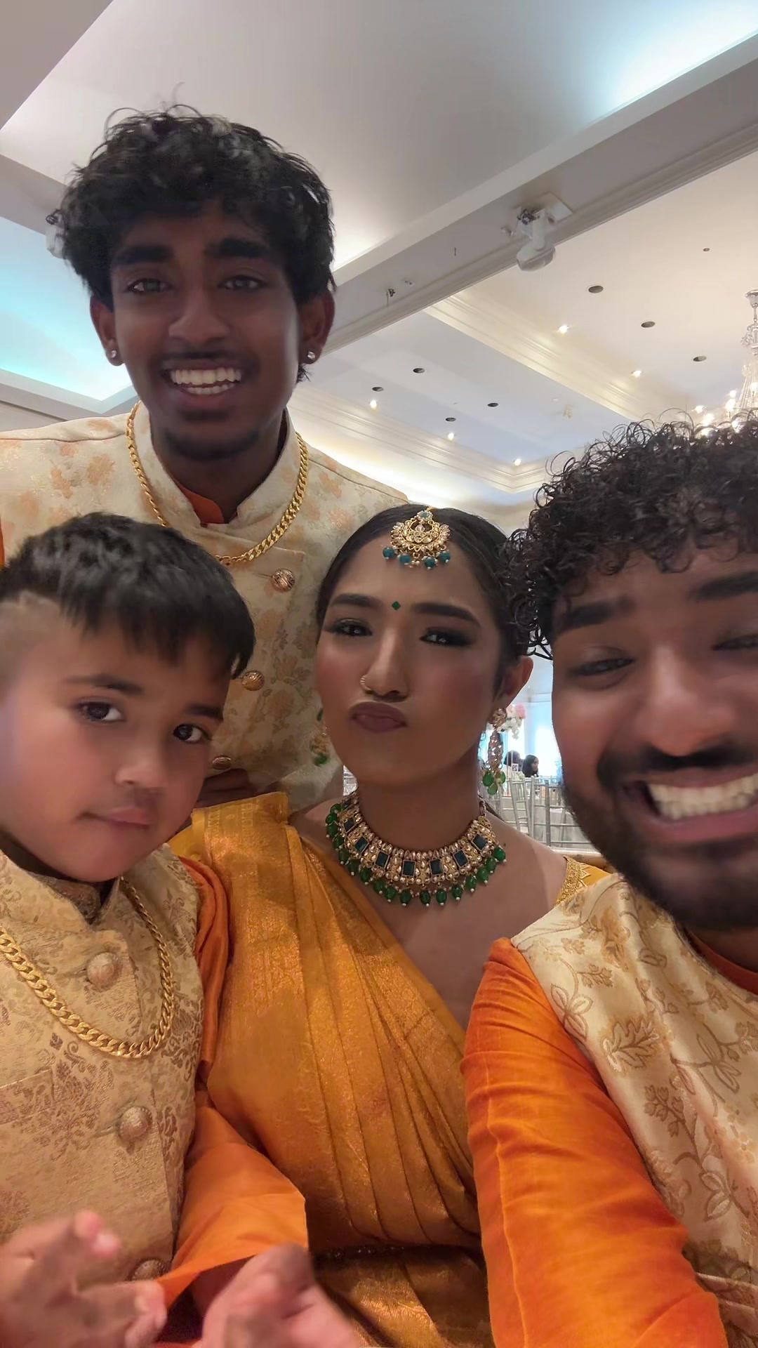 @ValavanTheNalavan😈