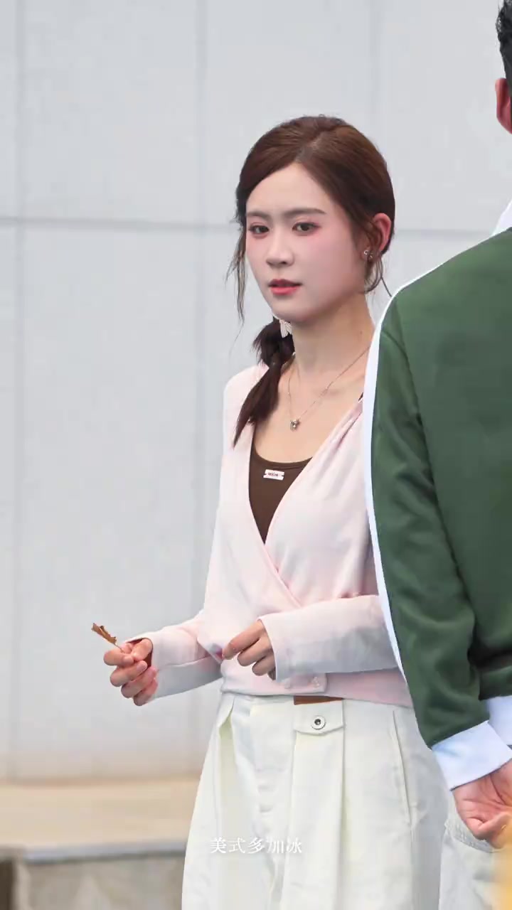 @𝐊ẹ𝐨 . 𝐁ô𝐧𝐠 . 𝐍𝐡ỏ ᥫᩣ