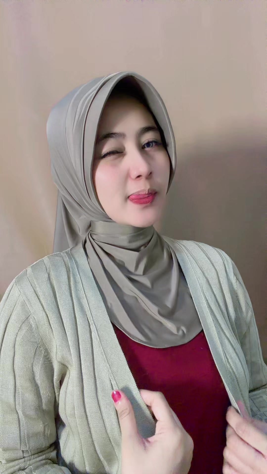 @akunaslihajah