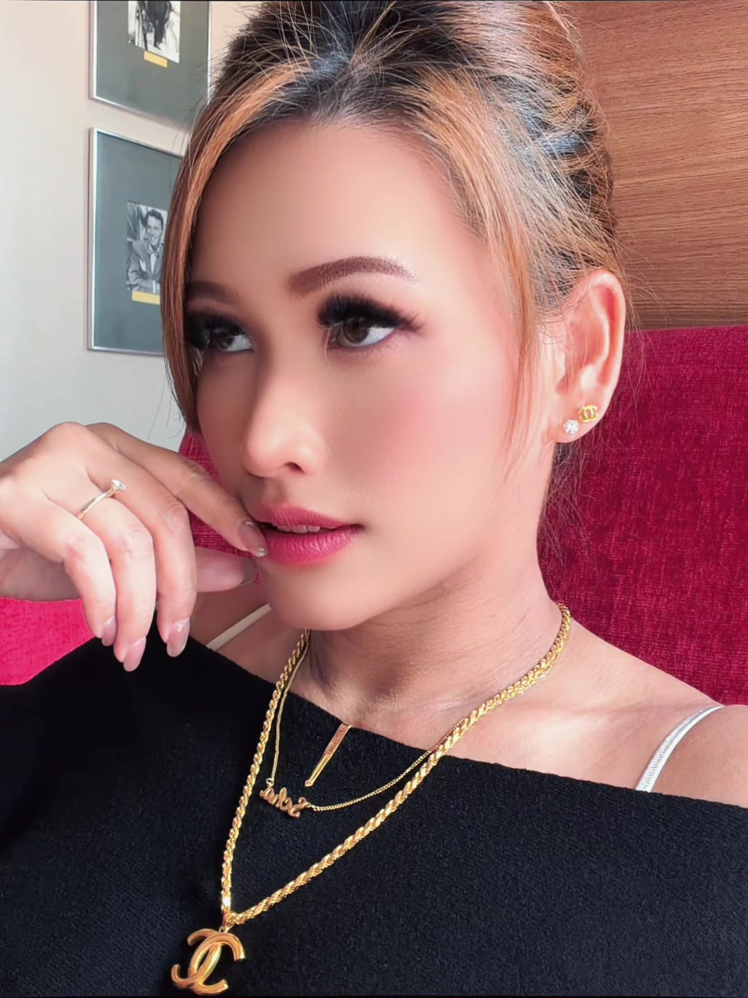 @Schastarz🇸🇬