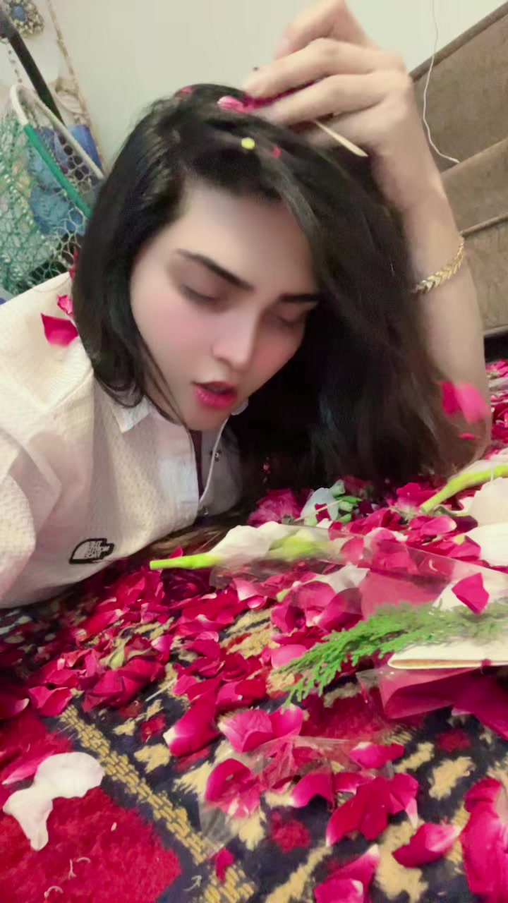@Nisha Malik 455