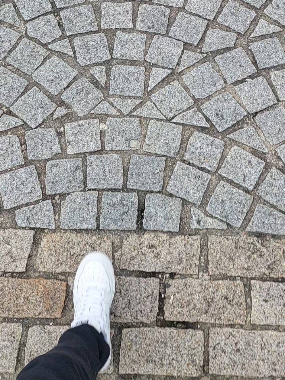 @-L-