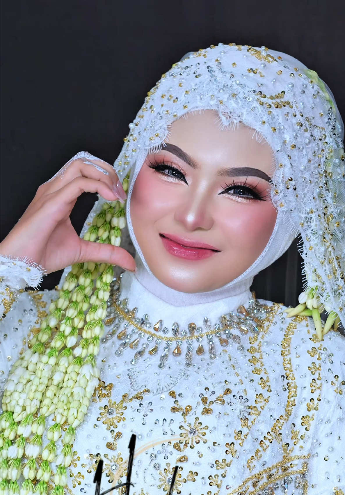 @HIEKMAA MAKE UP JEMBER