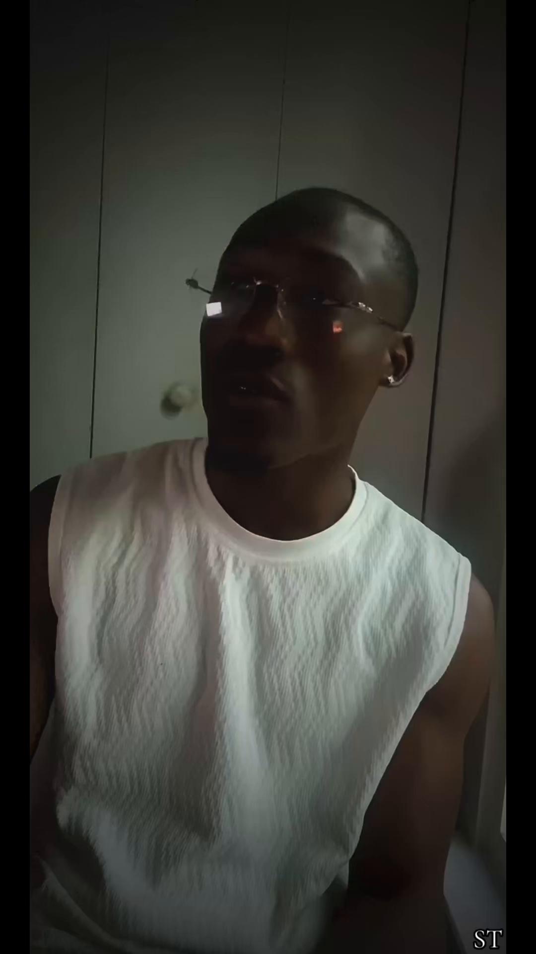@sirtrey_