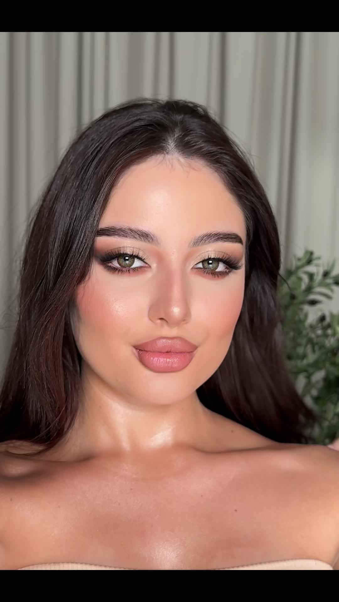 @Lolla Makeup Artist