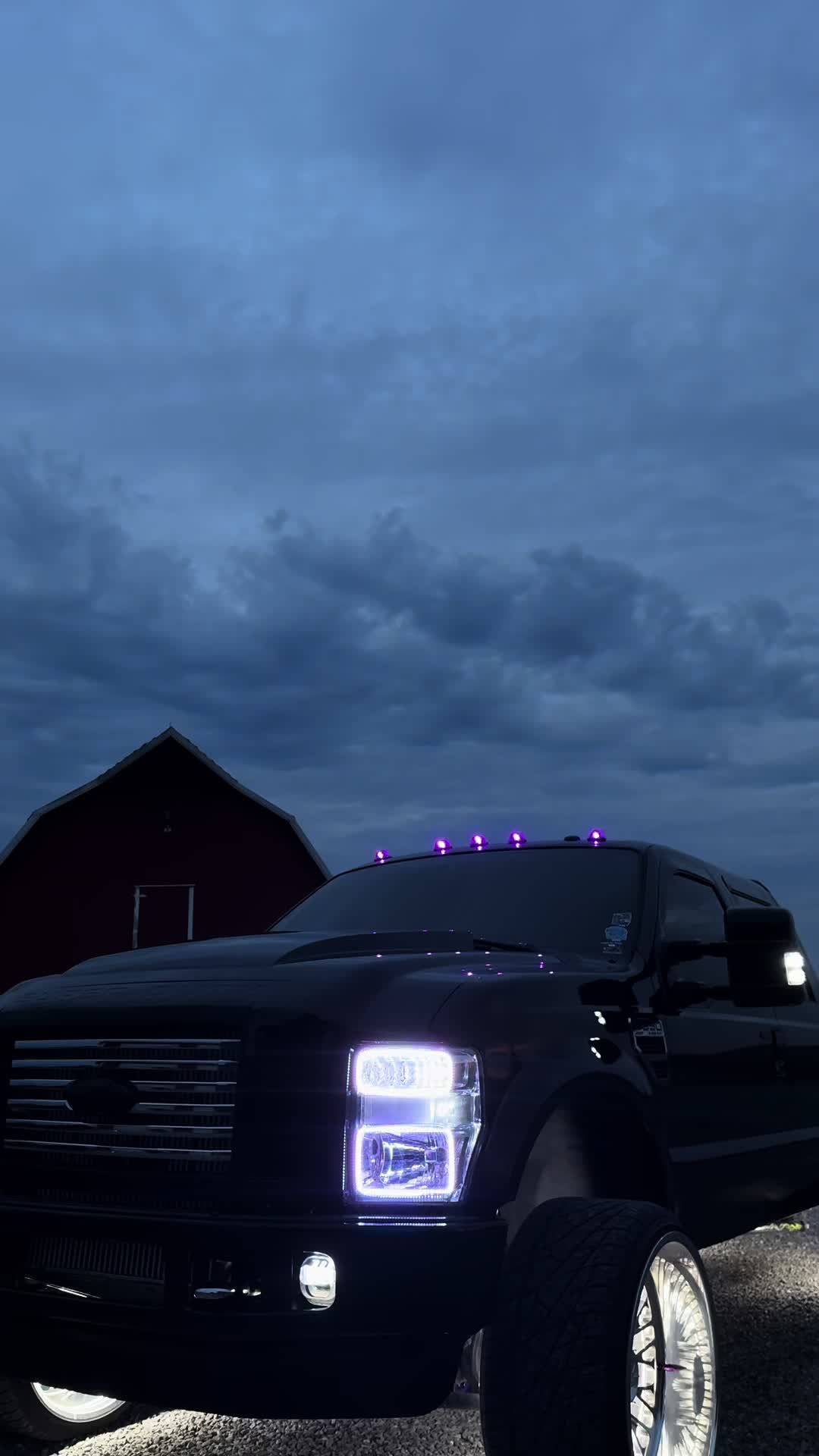 @𝔢𝔪𝔢𝔯𝔰𝔬𝔫 👑