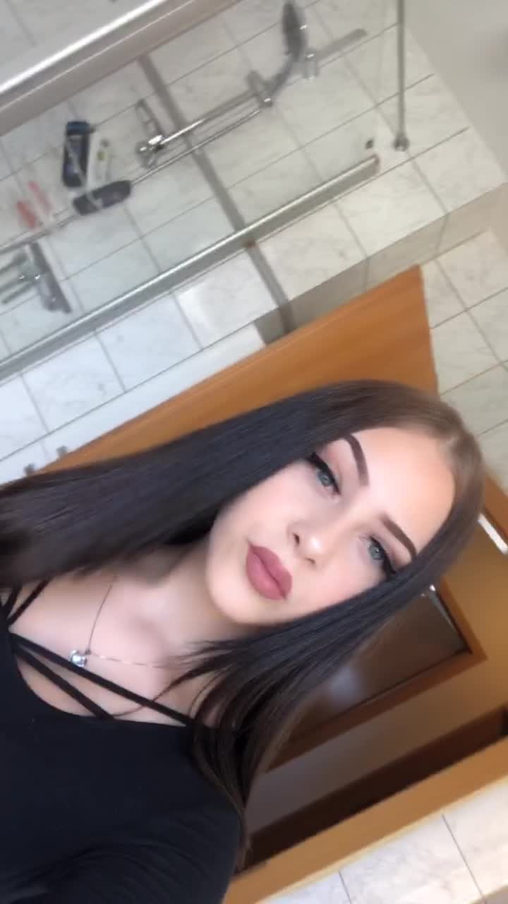 @ellaaa.waveee