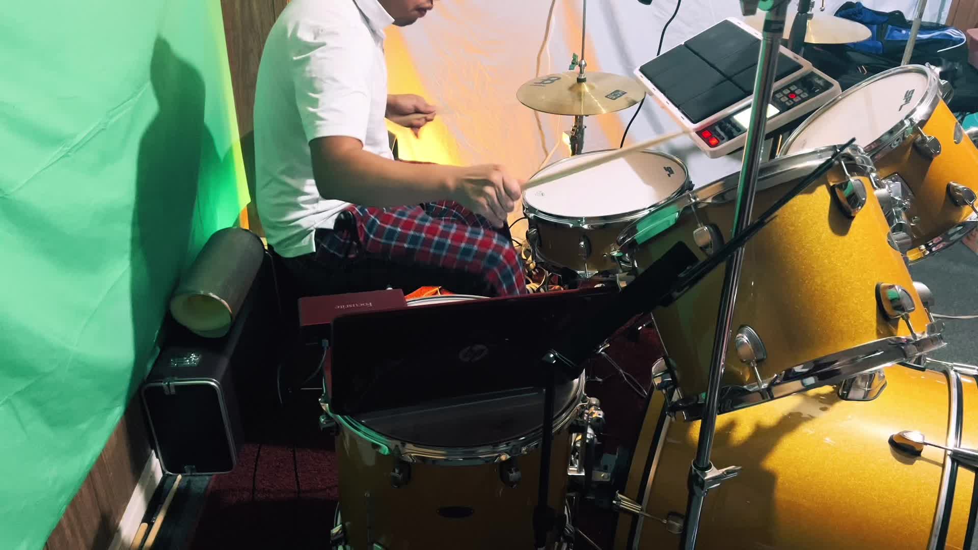 @Charlygonzalez0807