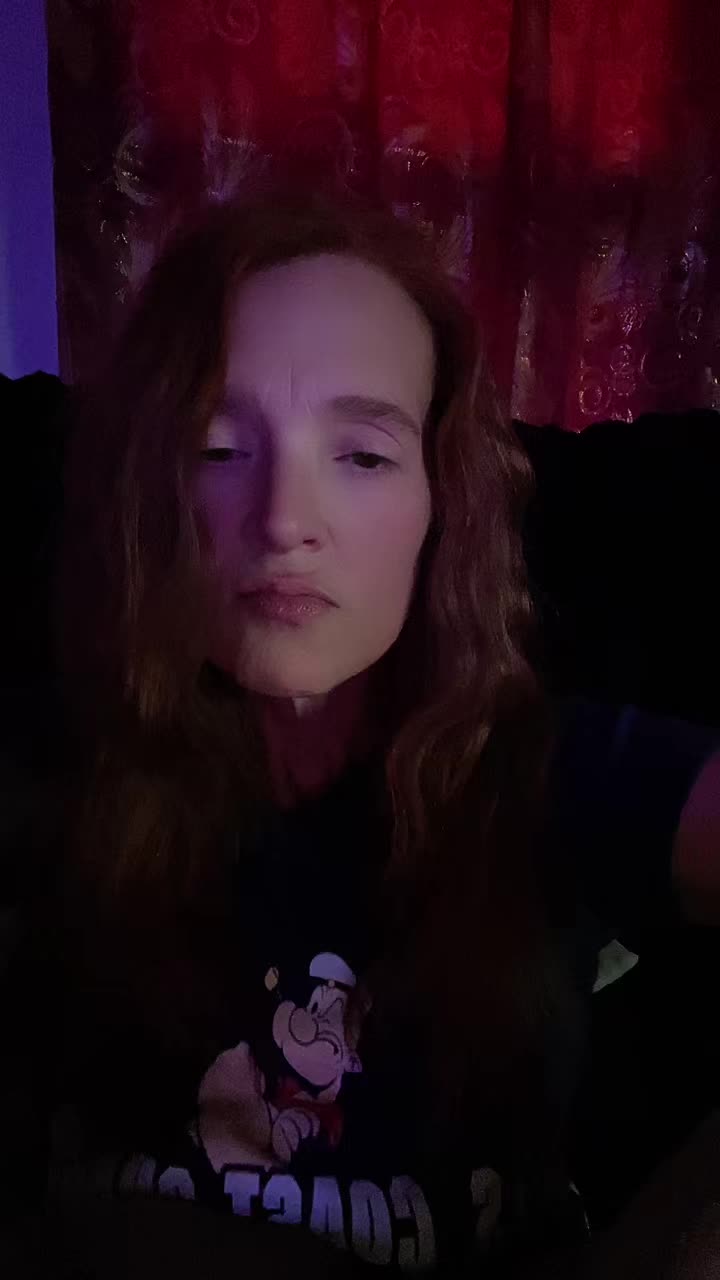@Leann H. Thatredheadedchick