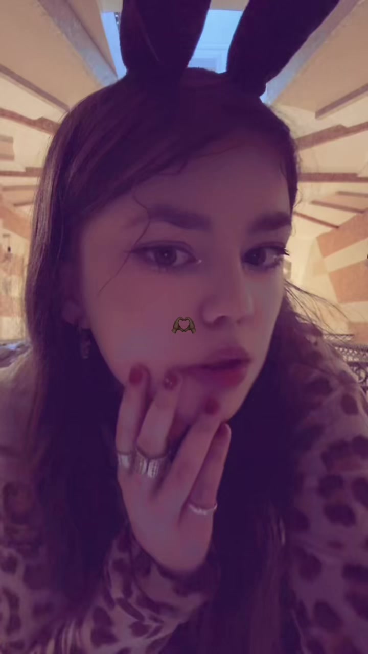 @sad sun 🎀🐅