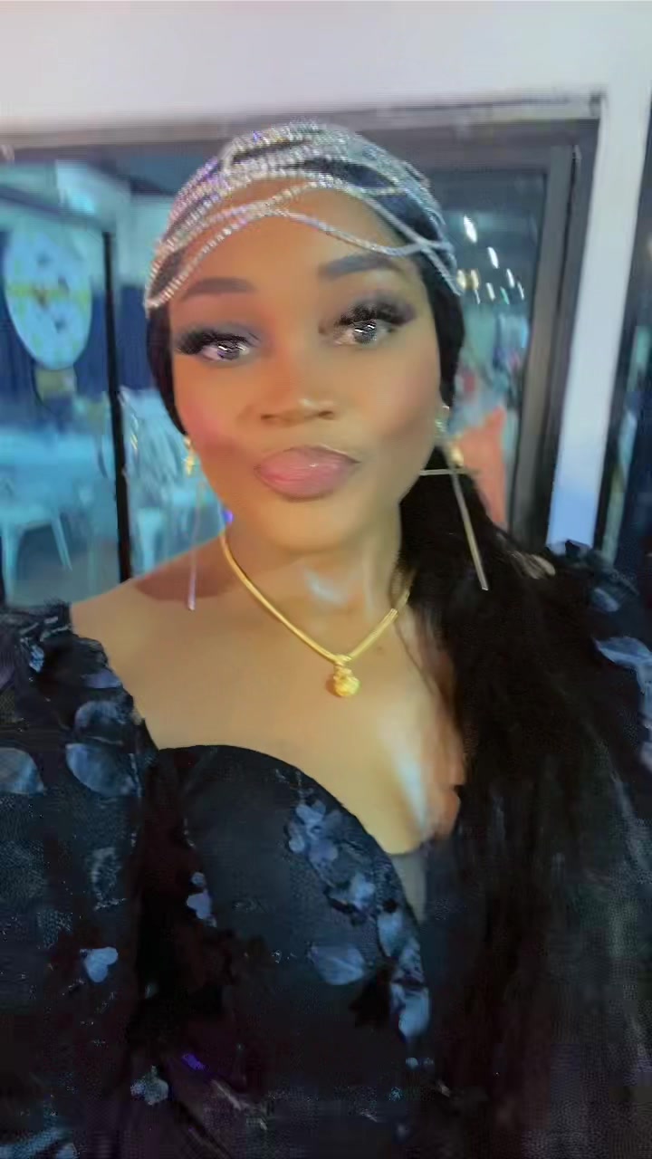 @Colette Minaj🇨🇲🇹🇭🇰🇷