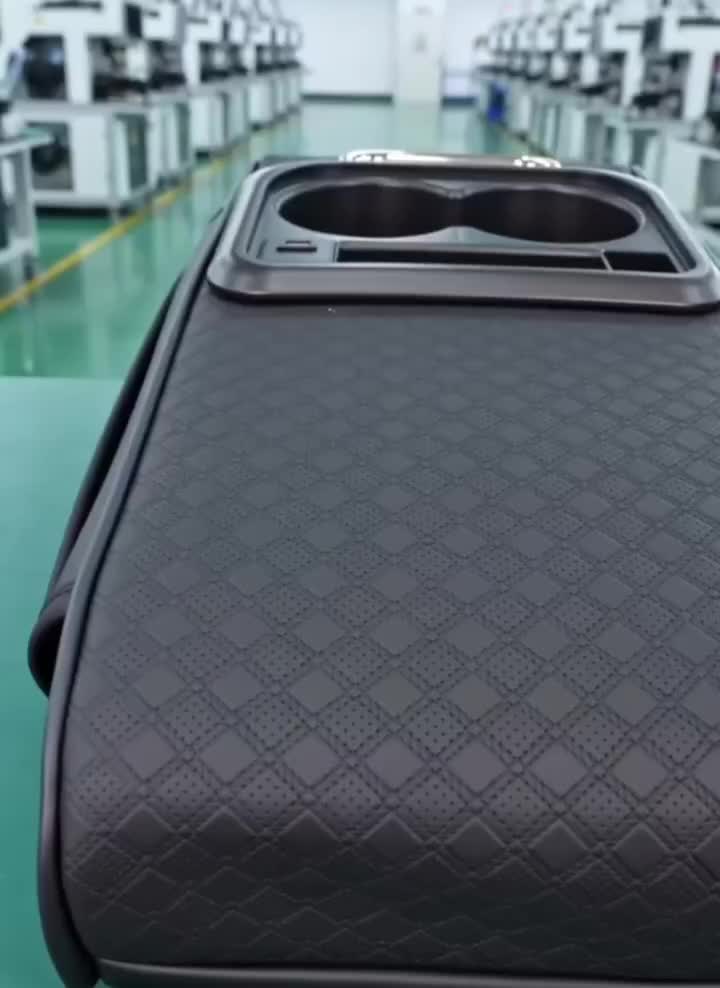 @Car seat factory  Anne