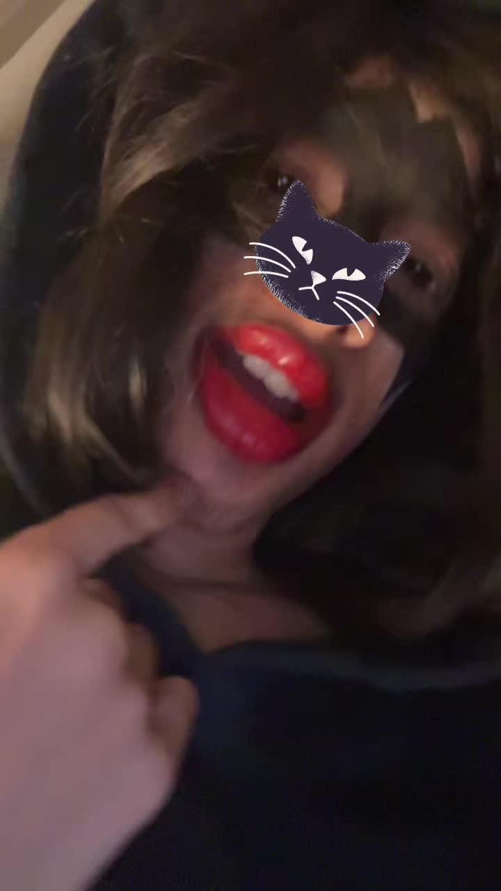 @Linda_AlKhalidi