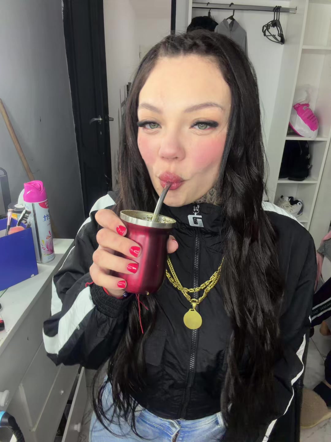 @wachamaldita