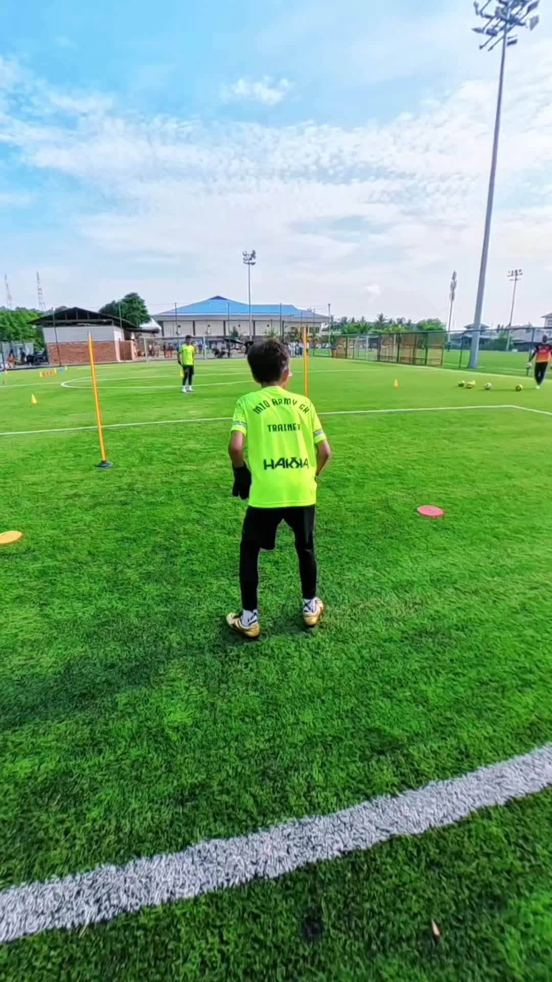 @Mio Army GoalKeeper Trainer