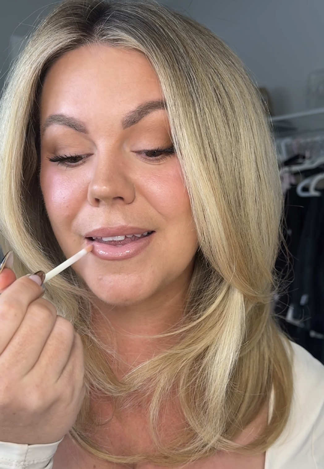 @KelseyRae makeup artist