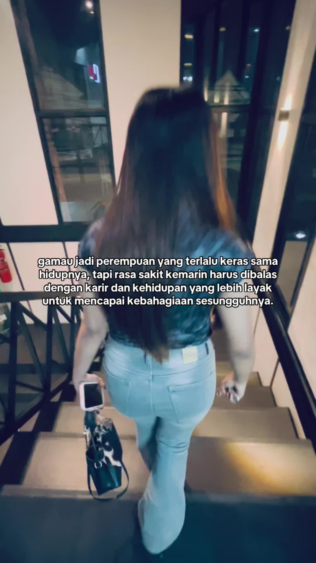 @dipoo