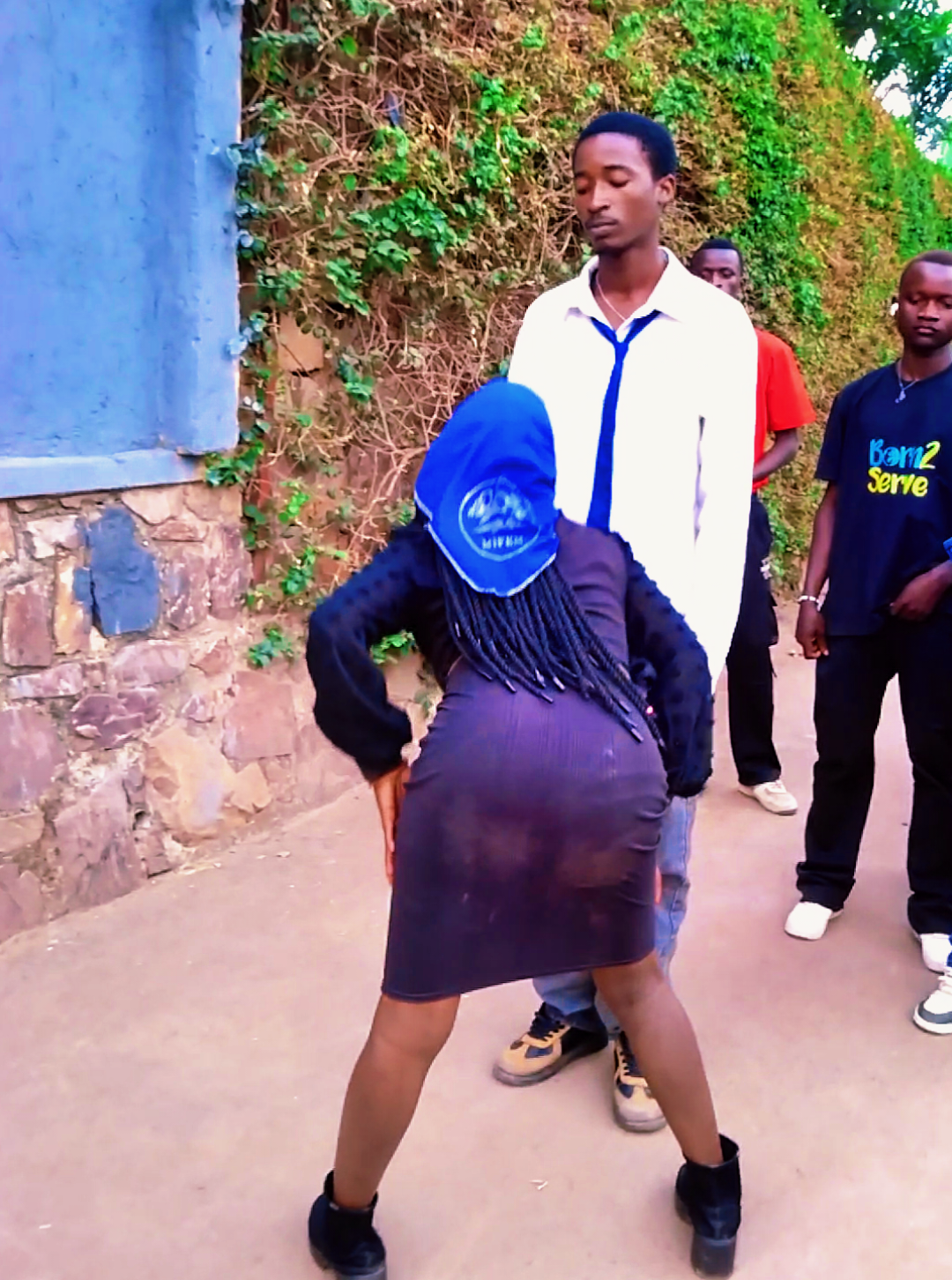 @UMUSAZI WUMUNYABWENGE