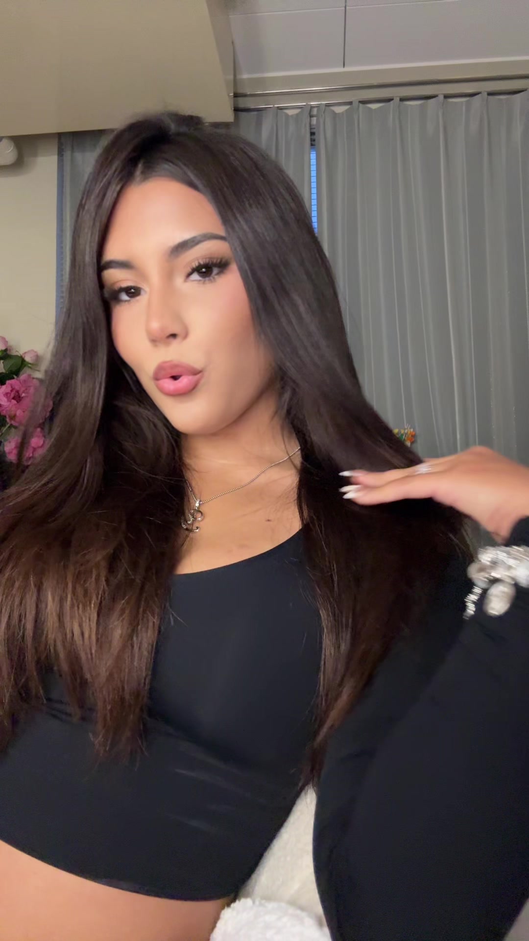 @whoisyasmeen
