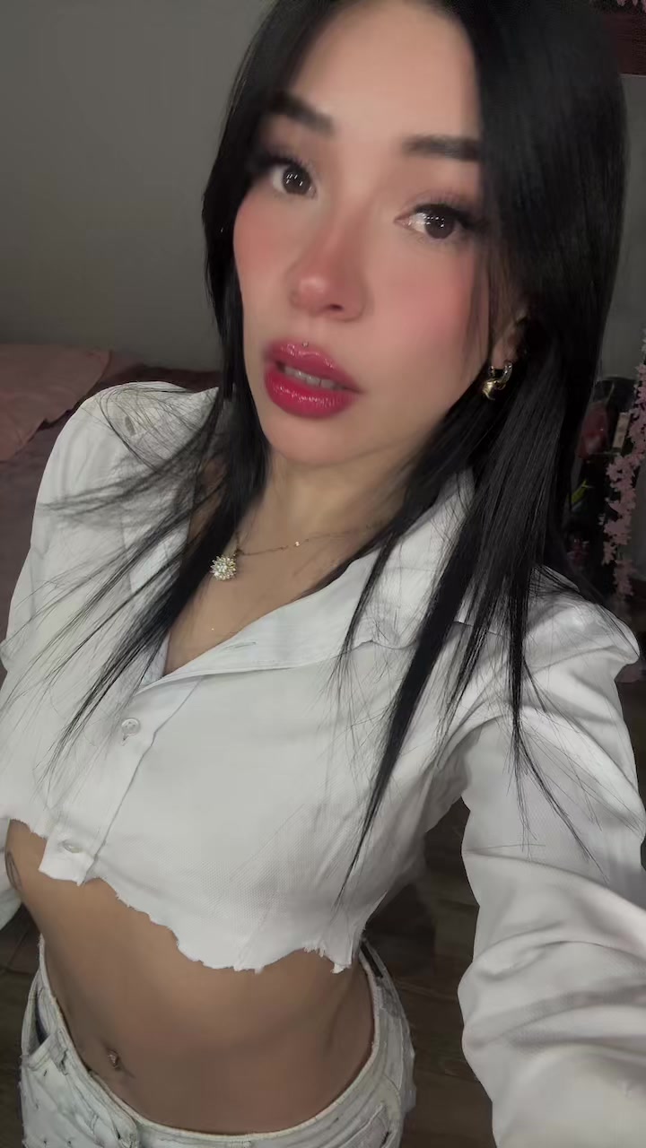 @Laurita Tique