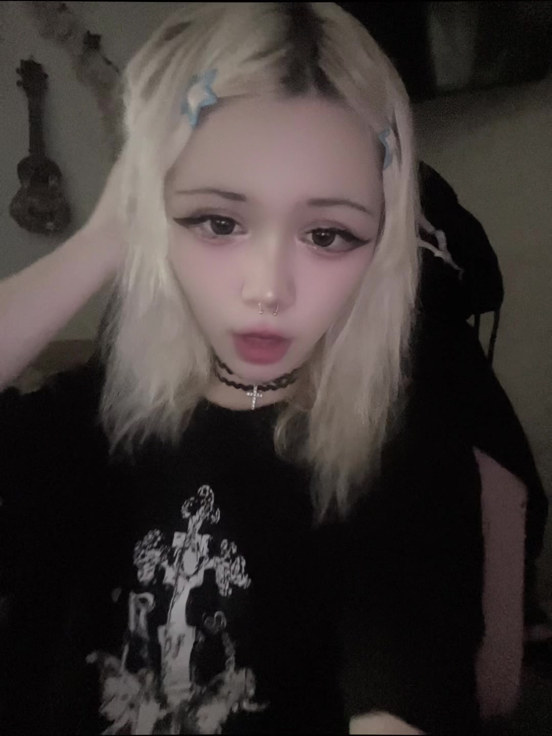 @KeeshiMoshi