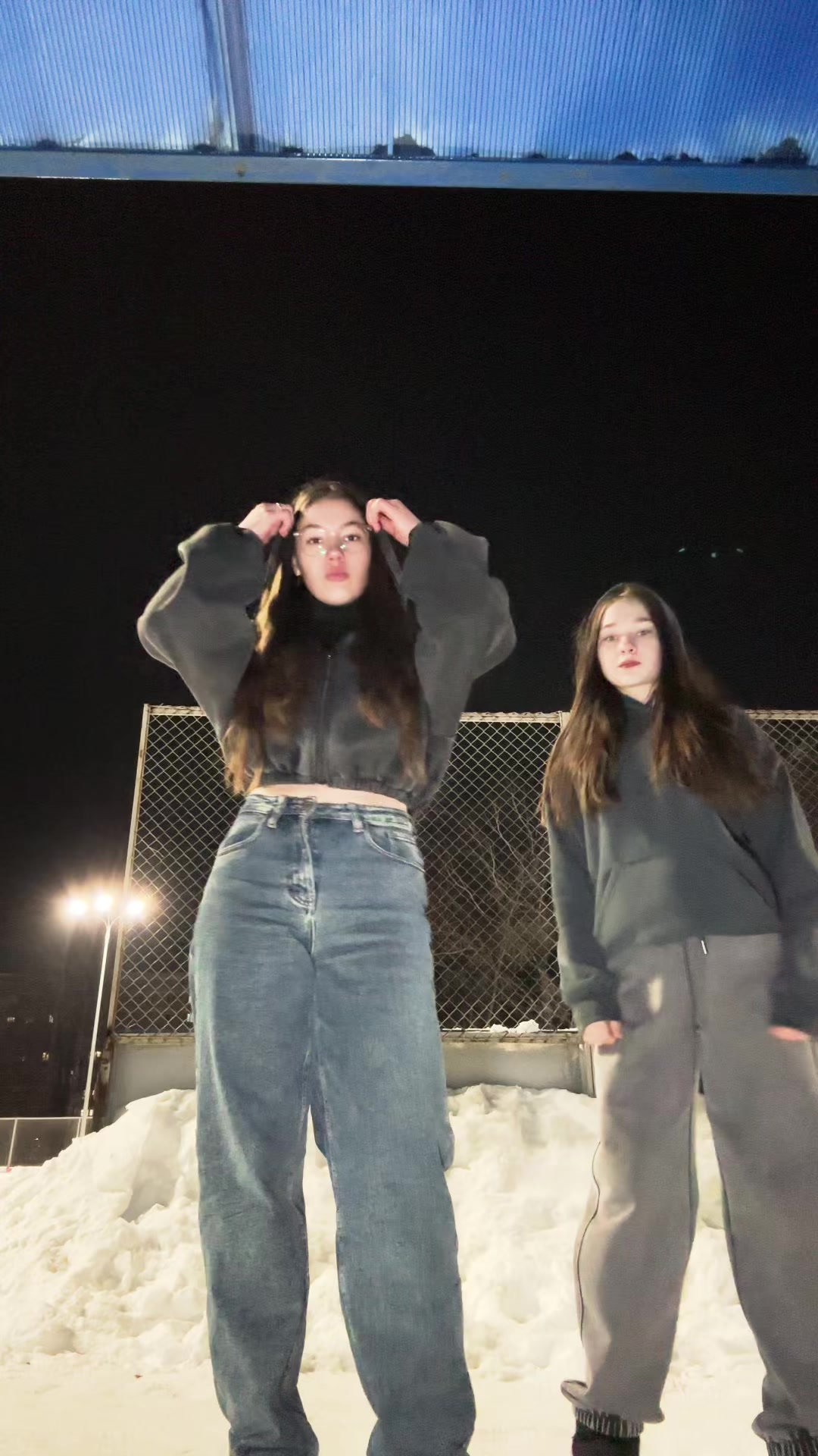 @🫦
