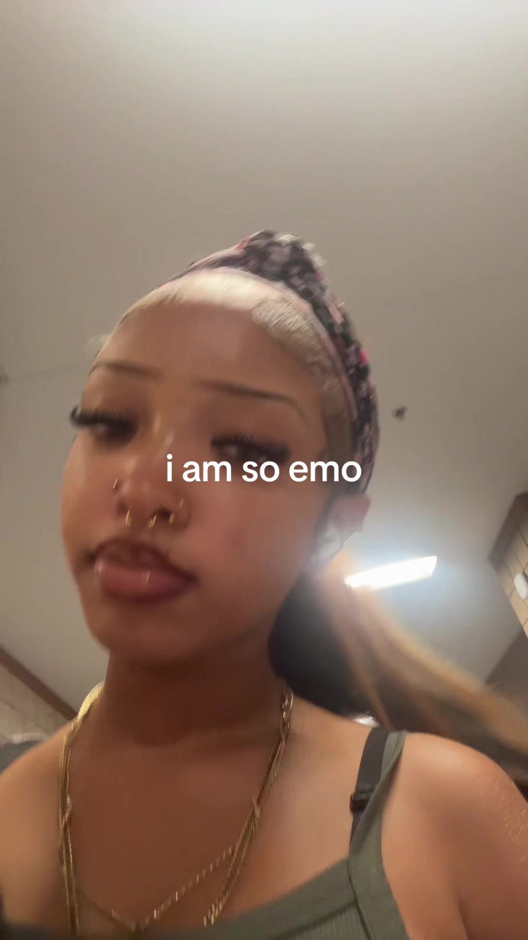 @️