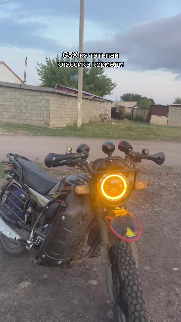 @gsx_suzuk1