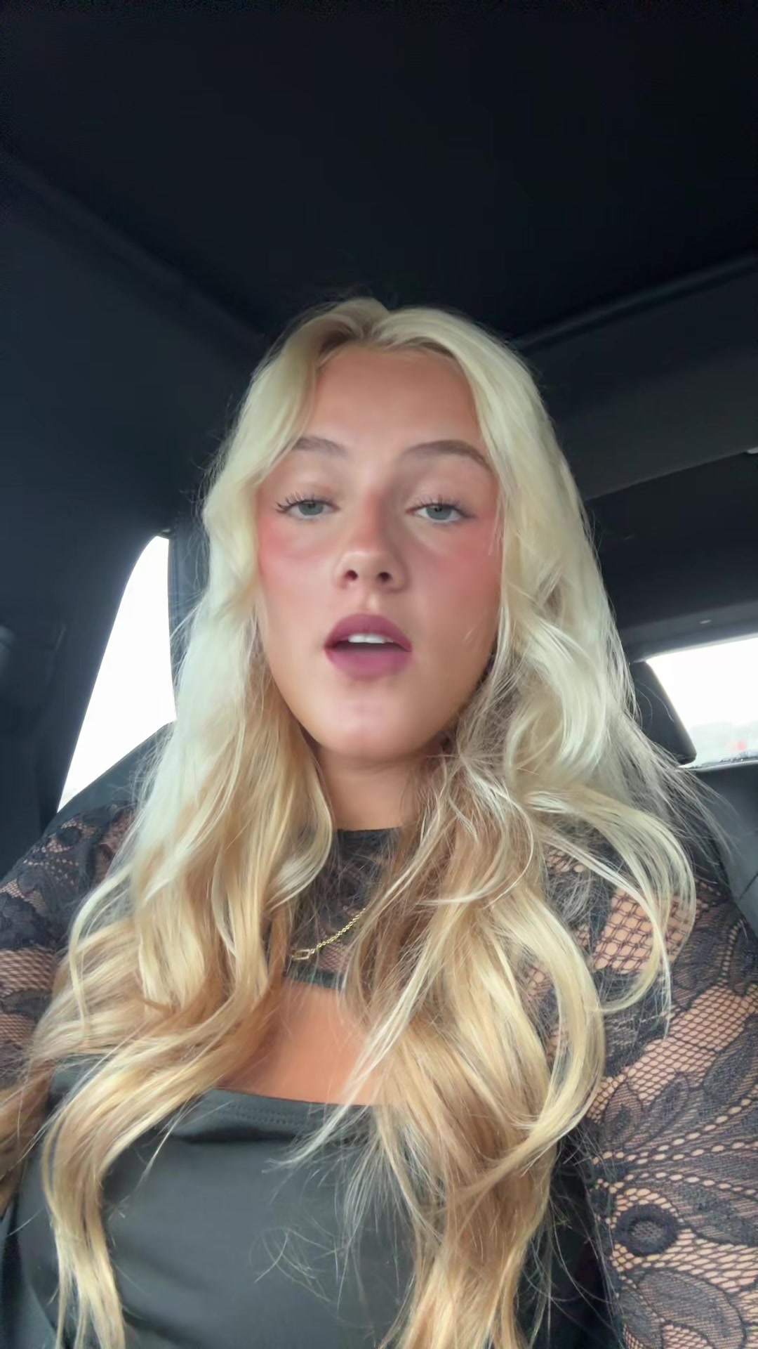 @laurenr
