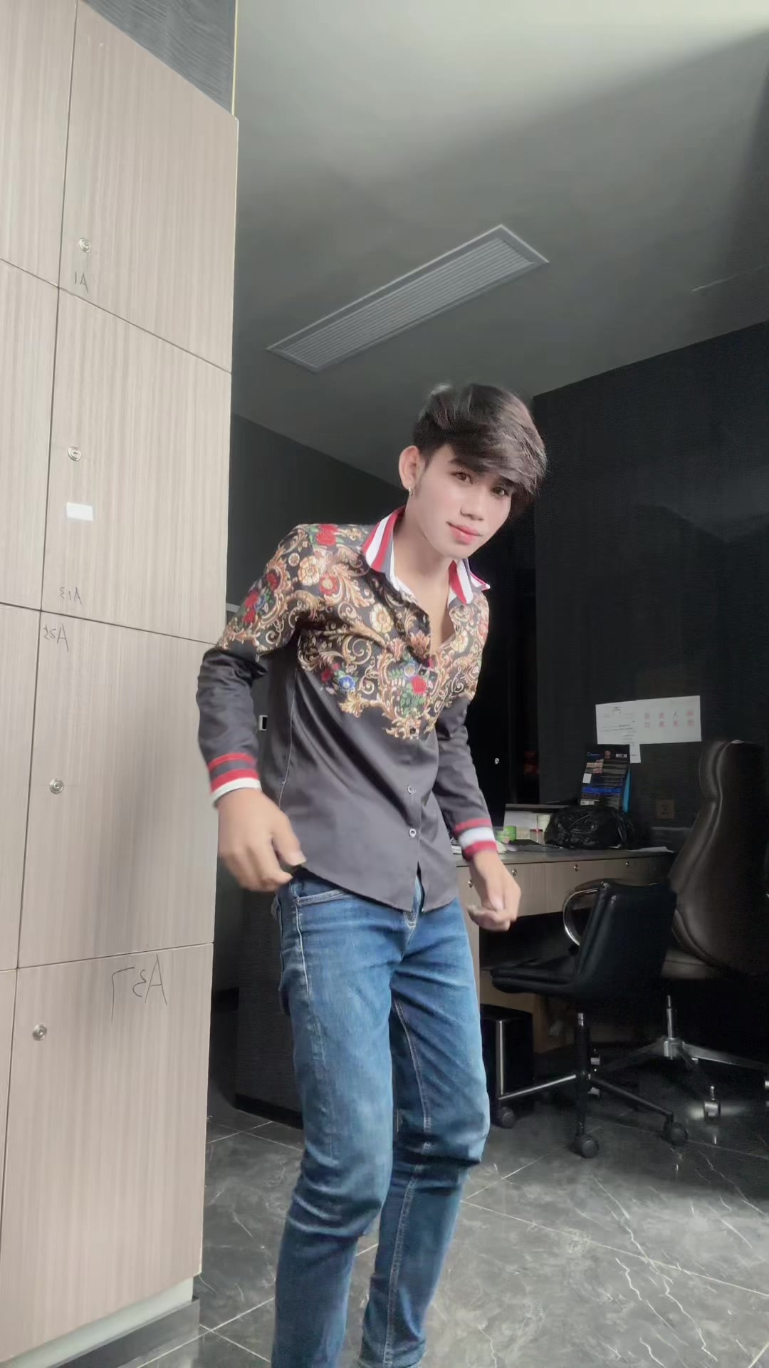 @Us๐ฏ๐