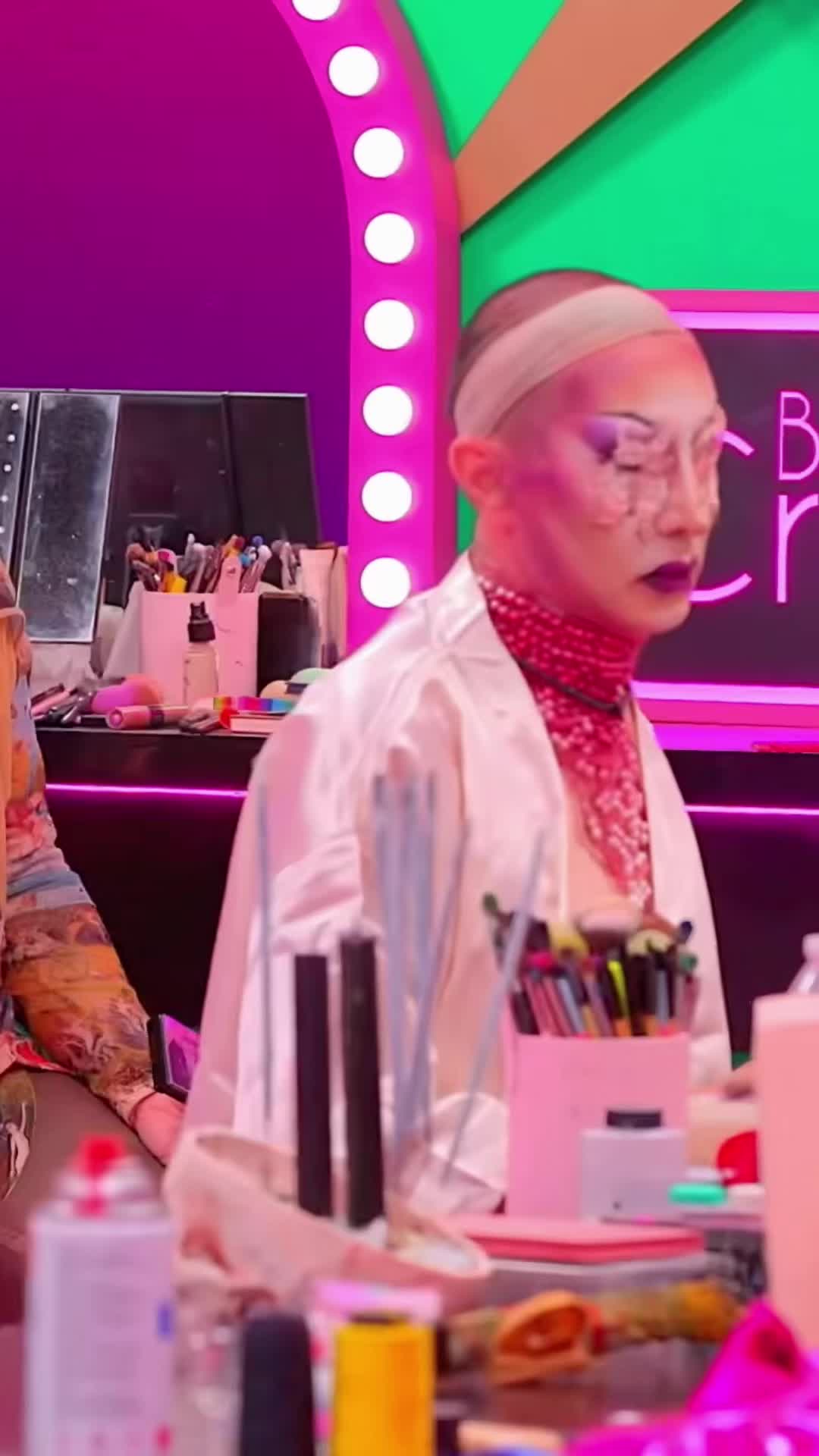 @WiglessnDepressed