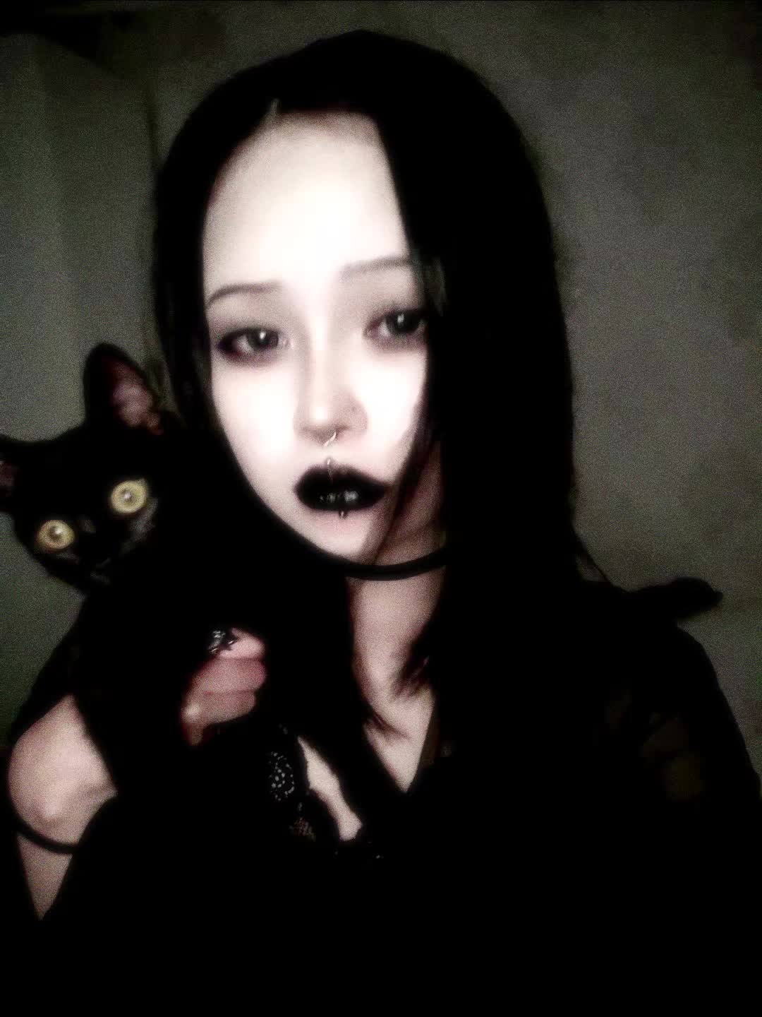 @๐ฆ๐ค๐ช๐ข๐ฉ๐ณ๐ฆ๐ฐ๐ ๐ข๐ฏ๐๐ค๐ฆ