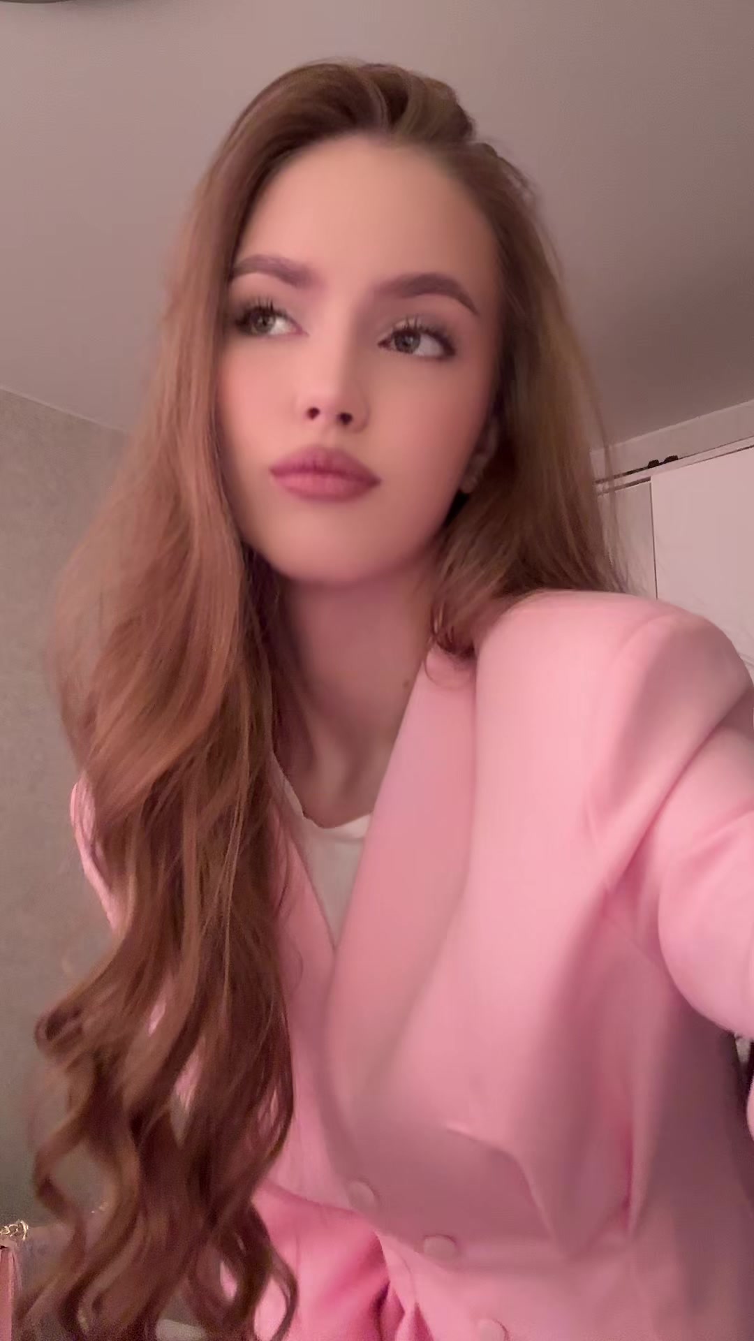 @алёночка😽