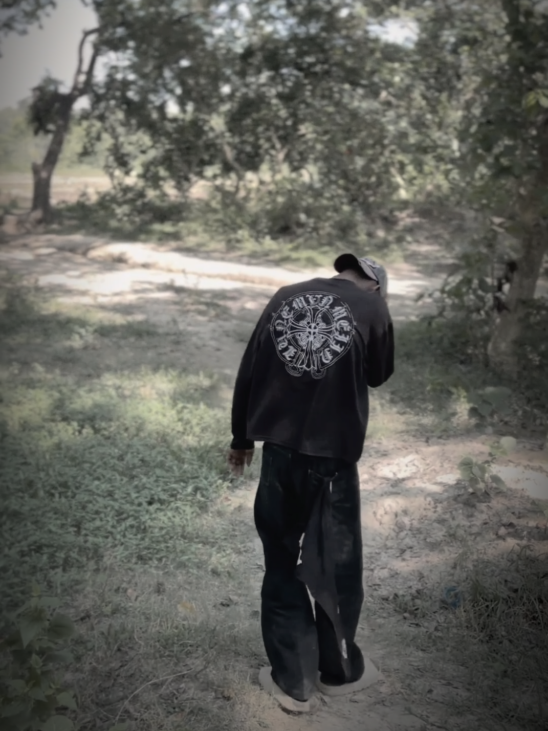 @B❗ K U     🕷️/