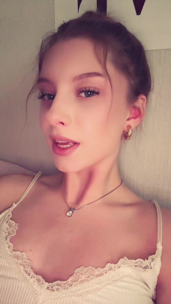 @adamova38
