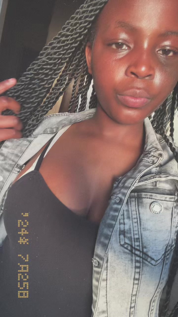 @𝒯𝓈𝒽𝑜𝓁𝑜😻