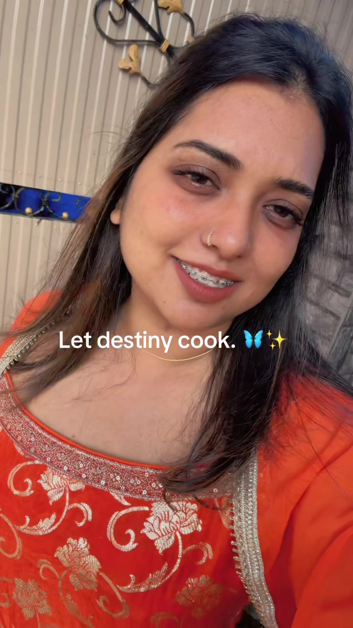 @Priiyanka 🦋✨