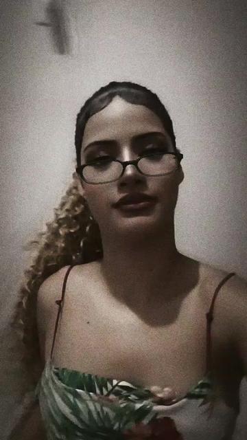 @Hillarykitten 🍒