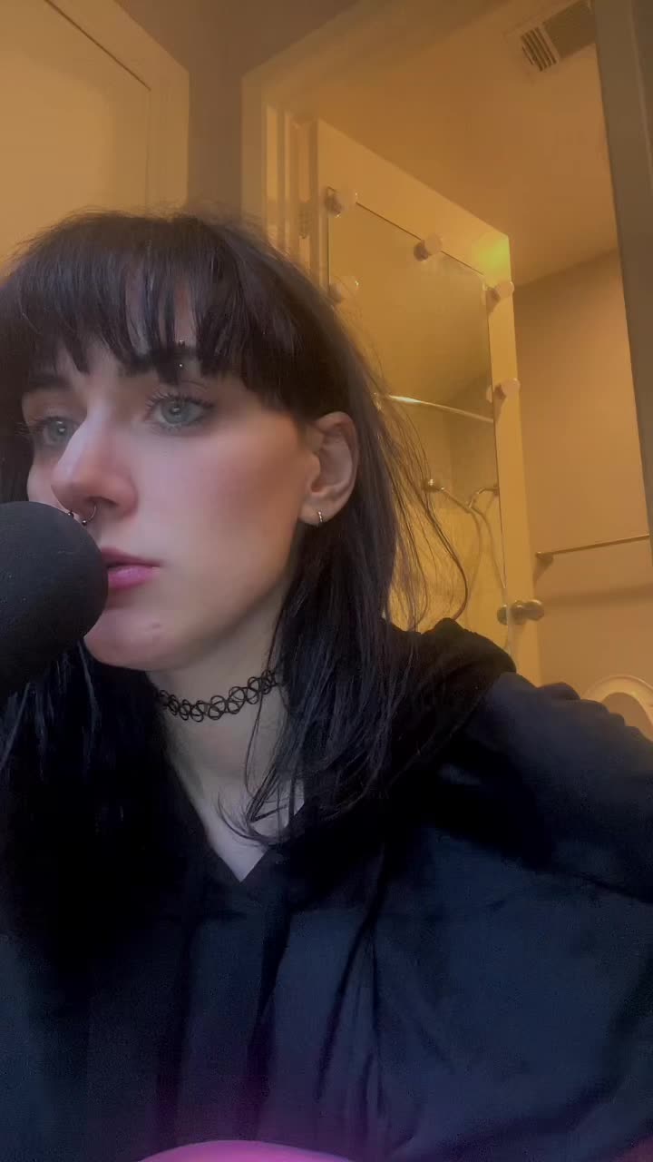 @Liv