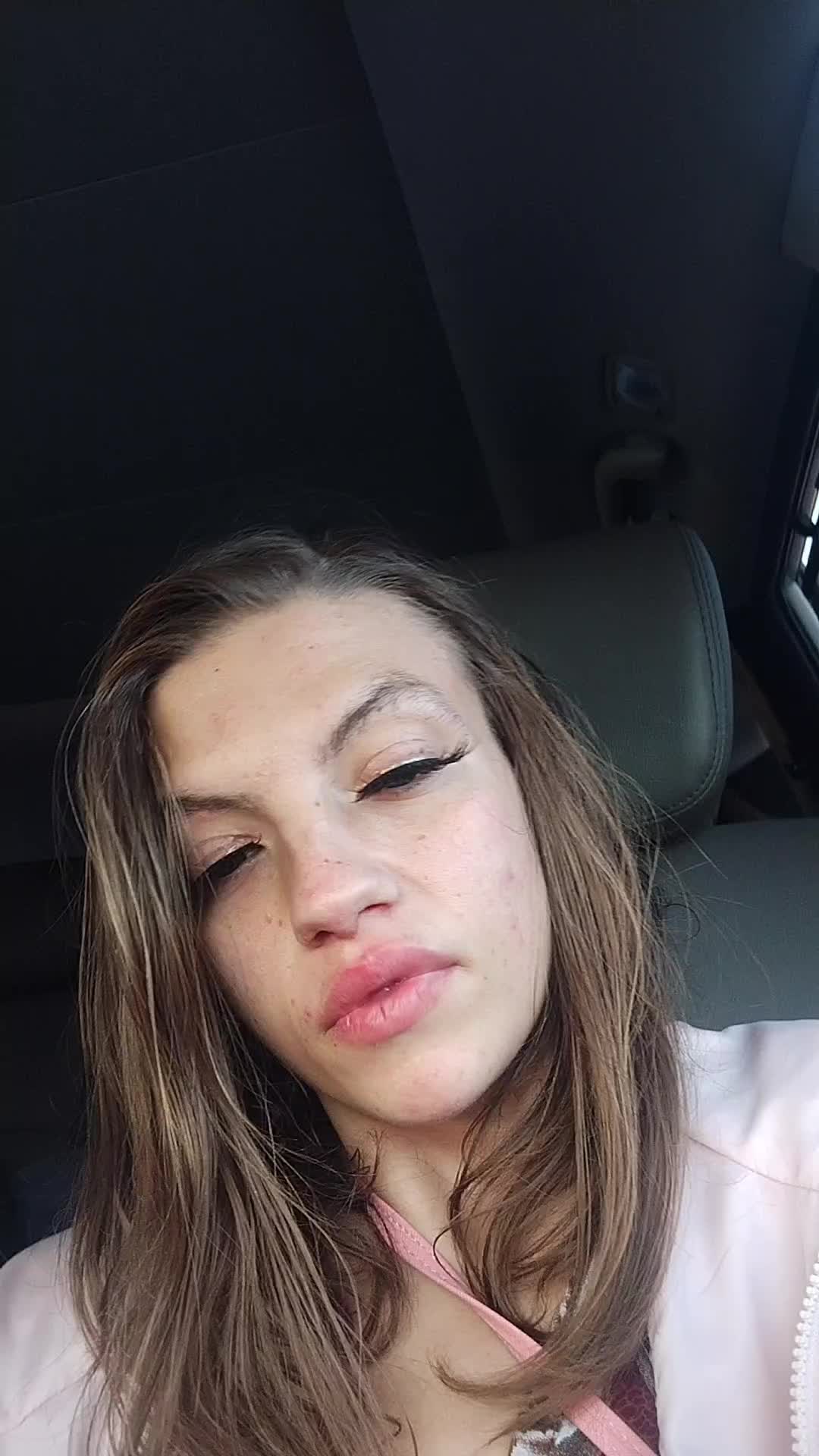 @Bee