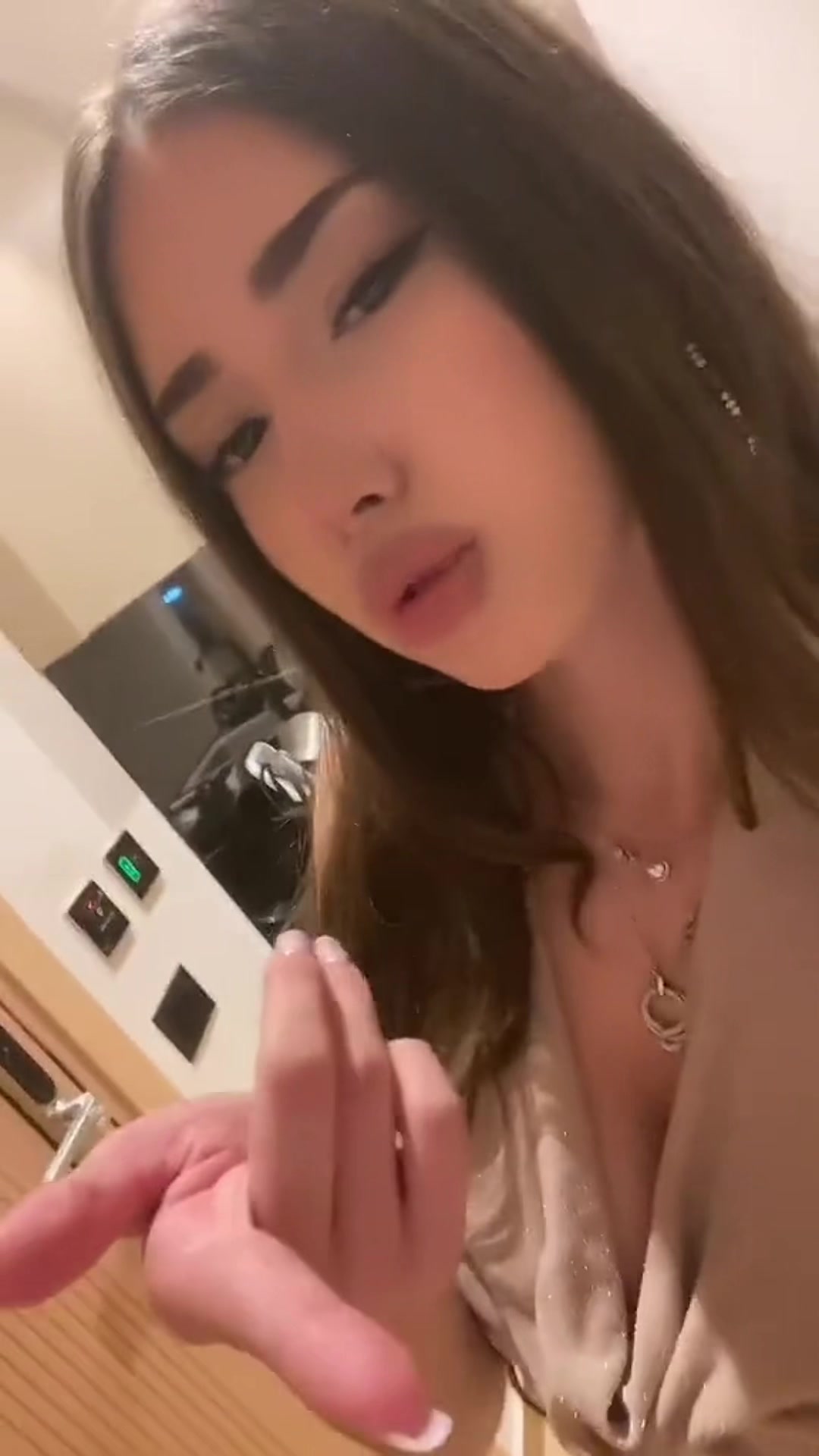 @🦇