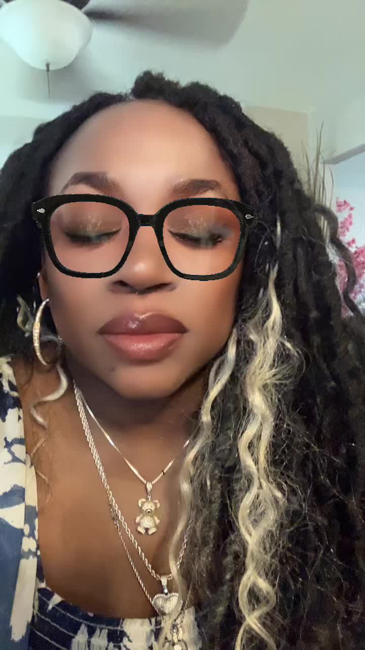 @Sophia Frames
