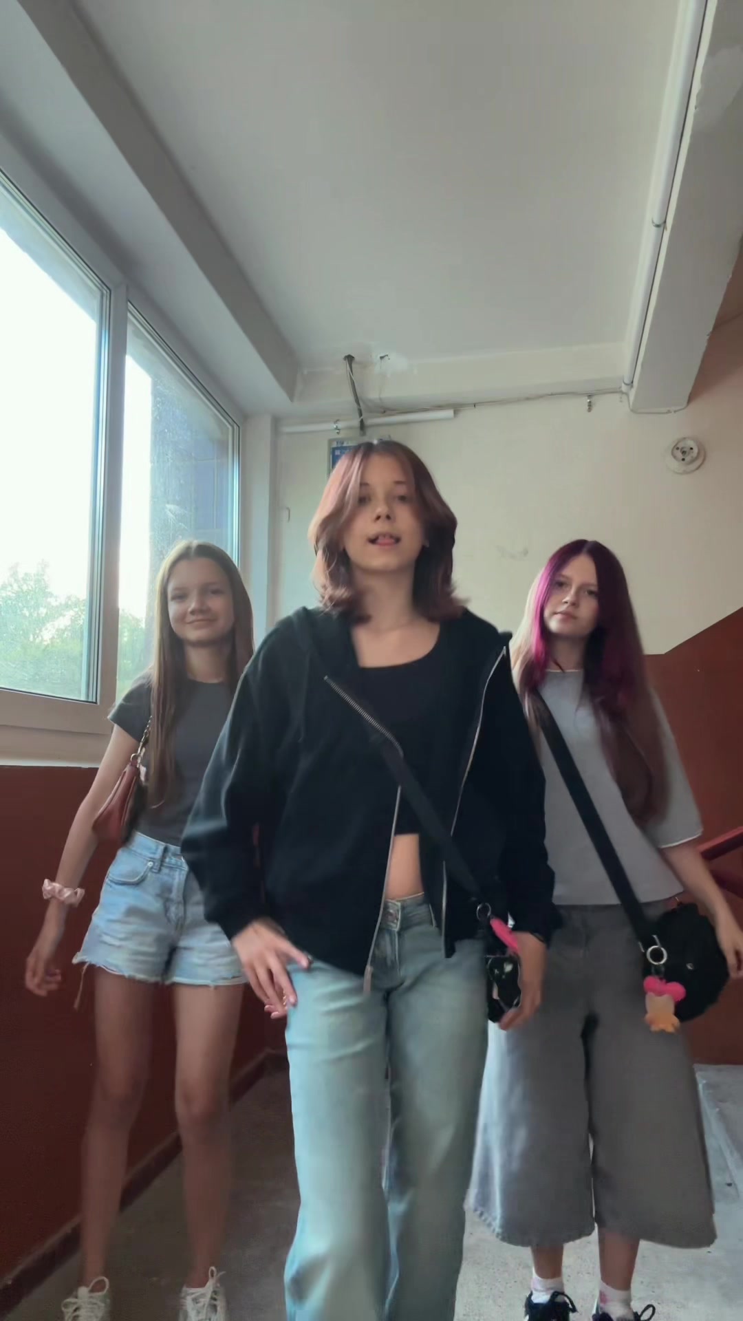 @Тгк:Веранда тут