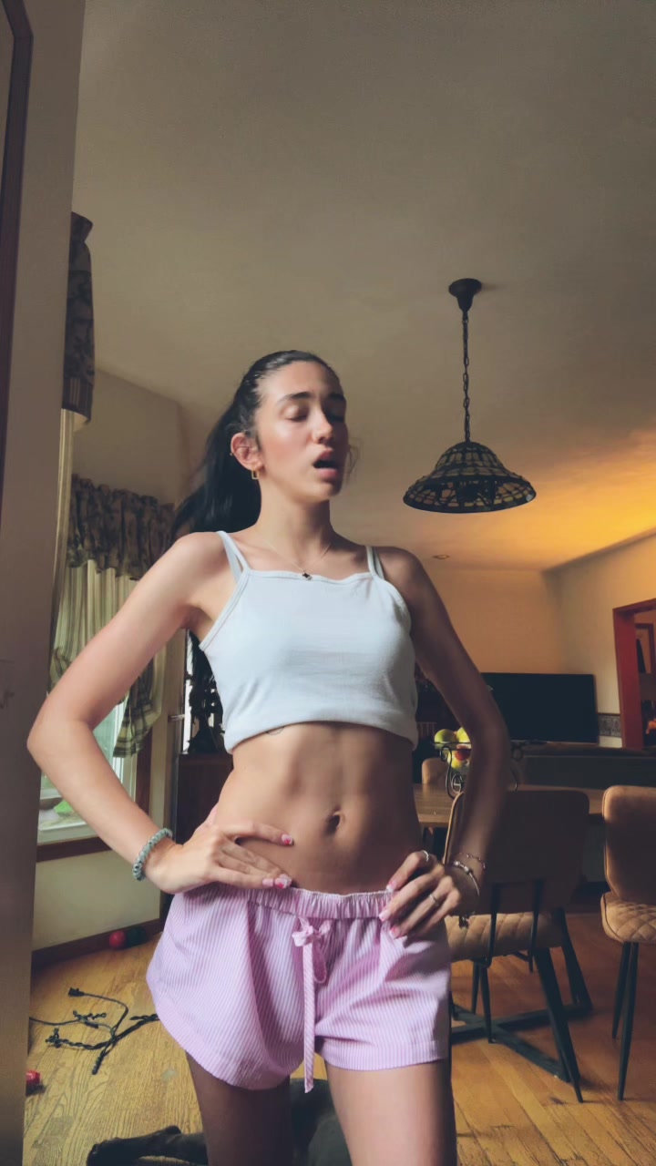 @シ