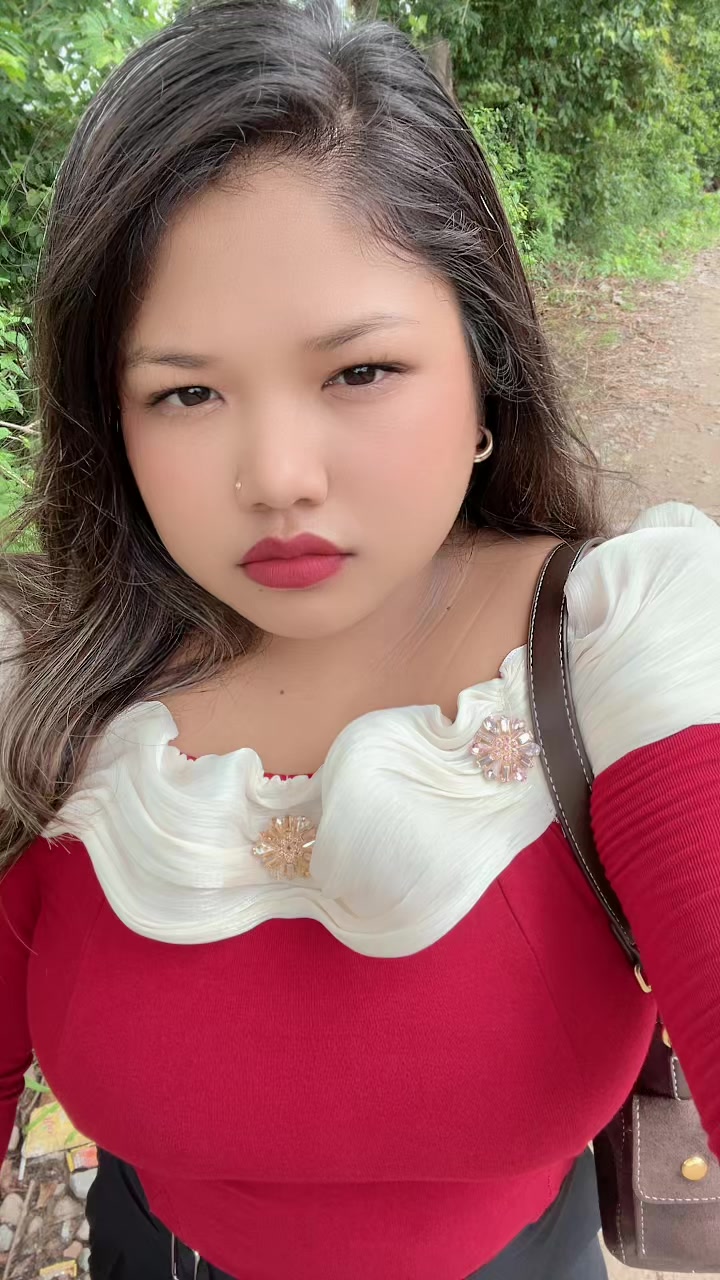 @Sana🐽