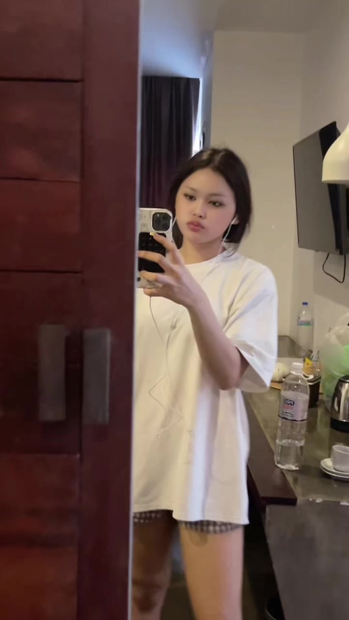 @Lalalala