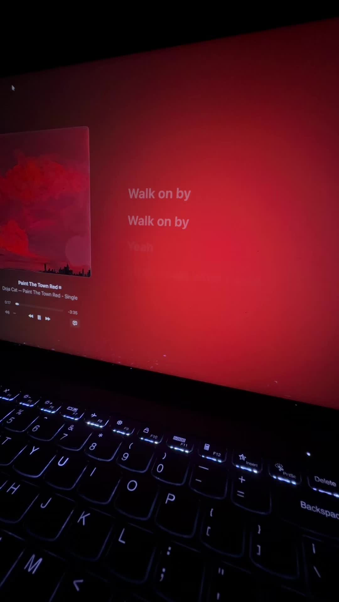@Daily Lyrics 🎵🎶